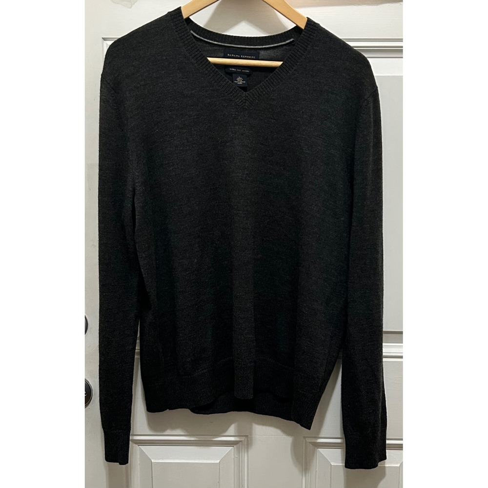 Banana Republic Mens Charcoal Gray 100% Extra Fine Merino Wool V-Neck Sweater L